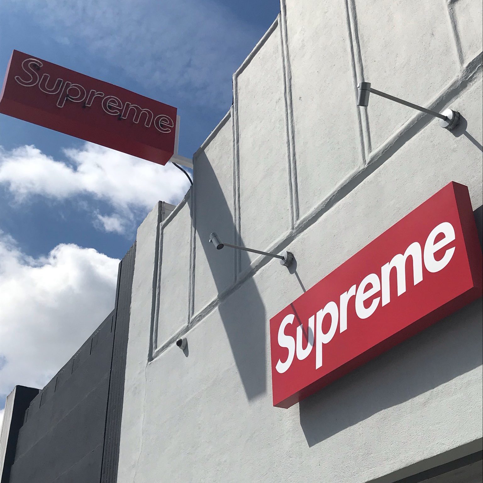 これさえ覚えておけば大丈夫 Supreme シュプリーム アメリカでの購入方法